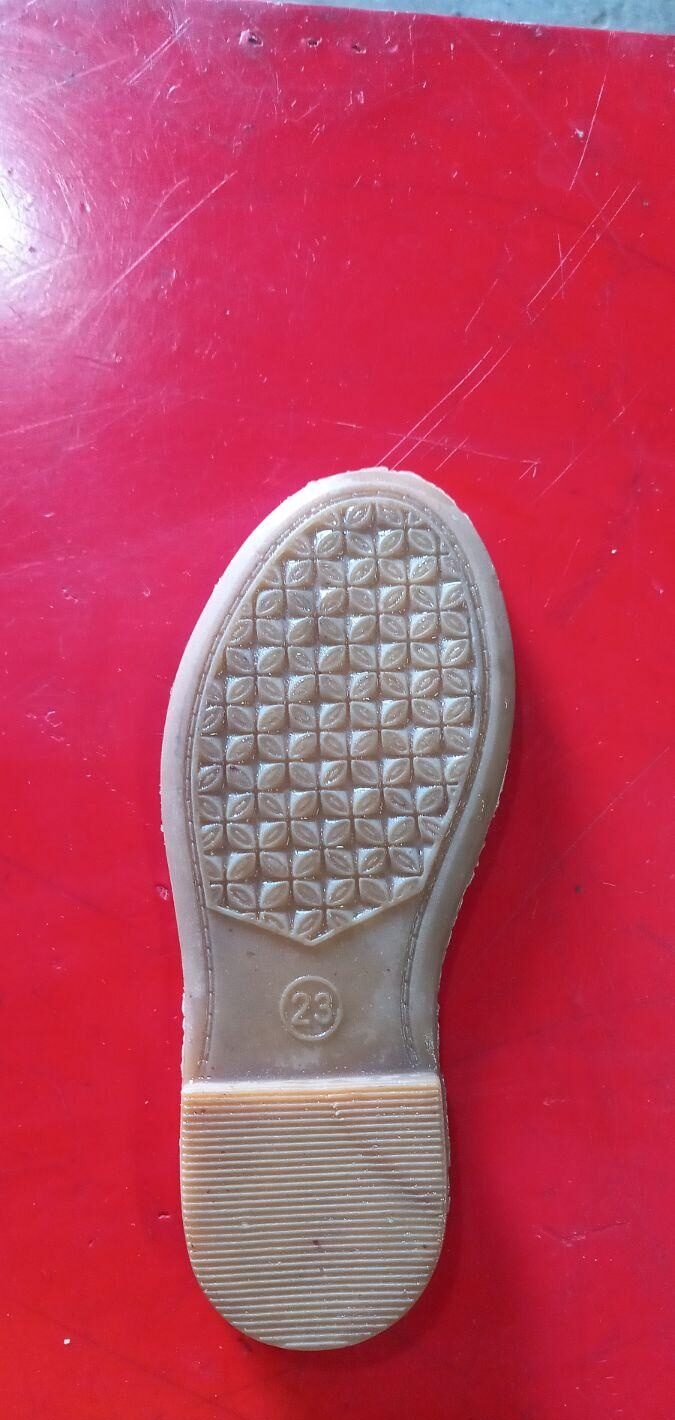 خدمات تولید زیره کفش PVC